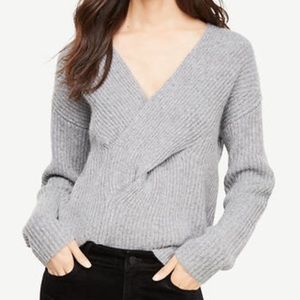 NOT4SALE LOOKING TO BUY THIS VNECK CABLE BRAID